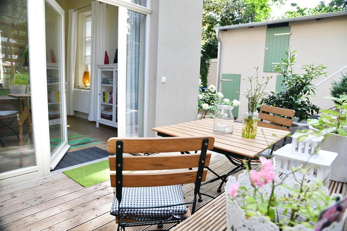 Jethon Studio-Appartement Im Gruenen Бернбург Екстериор снимка