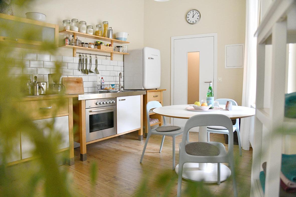 Jethon Studio-Appartement Im Gruenen Бернбург Екстериор снимка